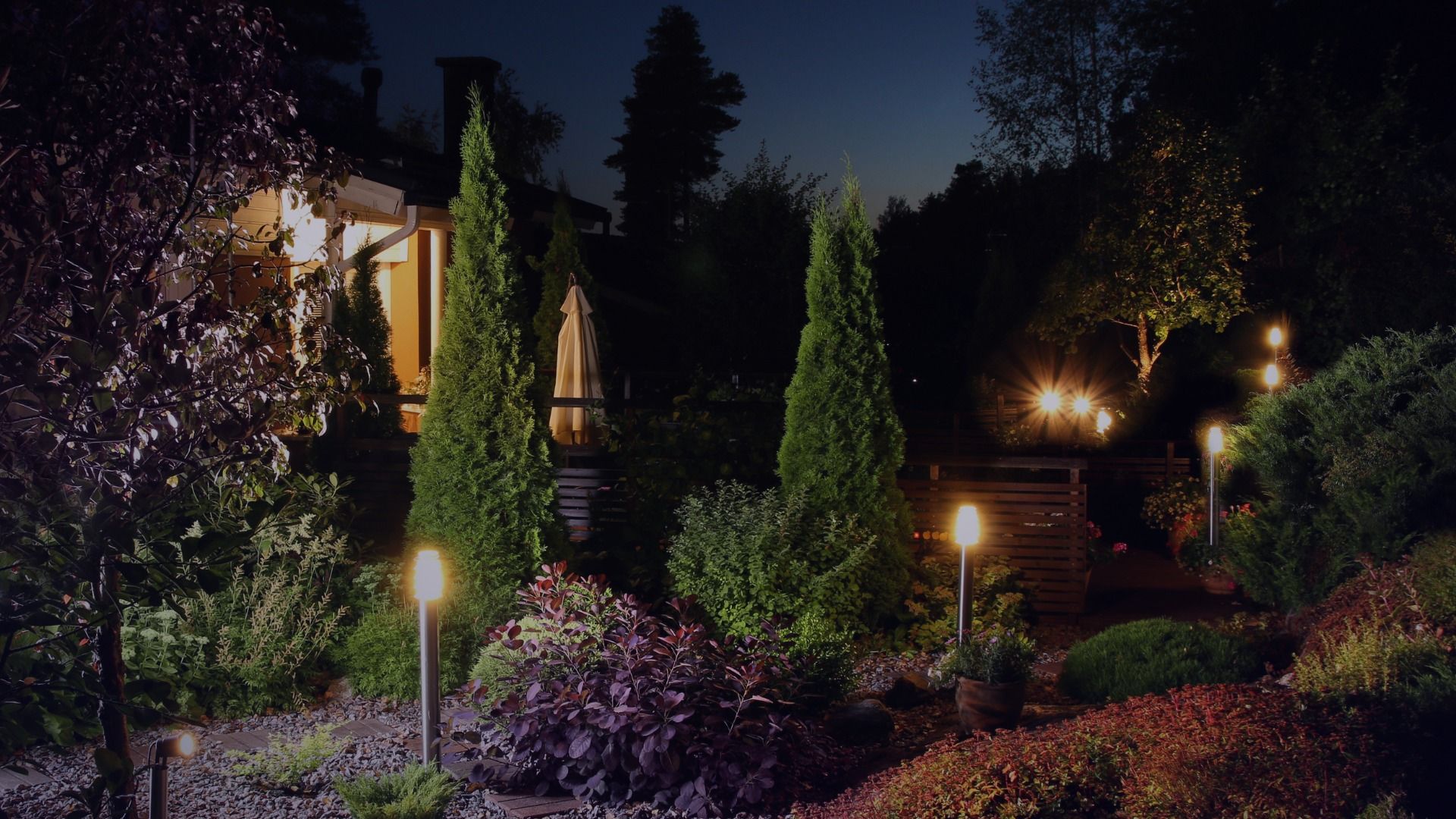 Elegant outdoor landscape lighting in Murrieta, lighting pathways and garden features